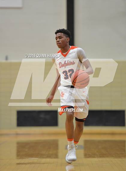 Thumbnail 3 in New Trier vs. Whitney Young (Proviso West Holiday Tournament) photogallery.