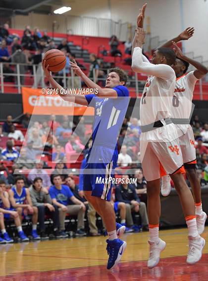 Thumbnail 1 in New Trier vs. Whitney Young (Proviso West Holiday Tournament) photogallery.