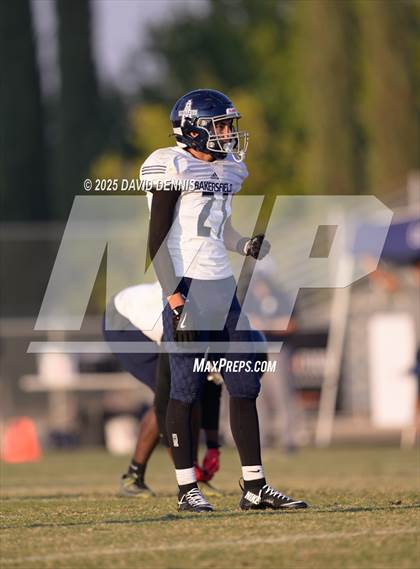 Thumbnail 3 in JV: Bakersfield @ Bakersfield Christian photogallery.