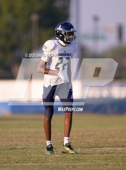 Thumbnail 3 in JV: Bakersfield @ Bakersfield Christian photogallery.