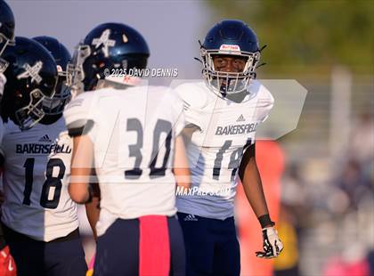 Thumbnail 2 in JV: Bakersfield @ Bakersfield Christian photogallery.