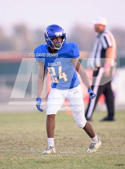 Thumbnail 2 in JV: Bakersfield @ Bakersfield Christian photogallery.