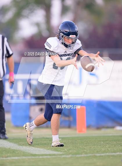 Thumbnail 2 in JV: Bakersfield @ Bakersfield Christian photogallery.