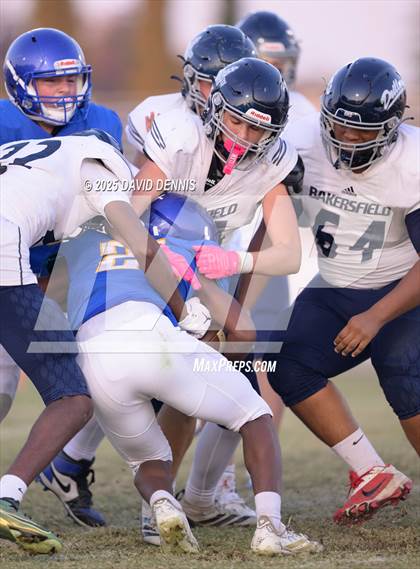 Thumbnail 1 in JV: Bakersfield @ Bakersfield Christian photogallery.
