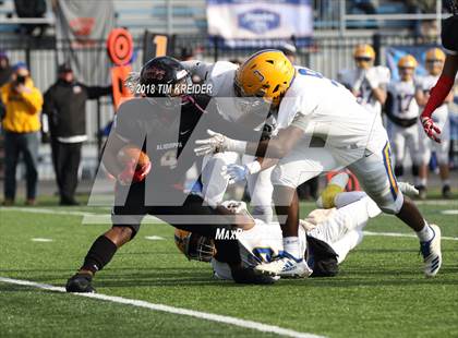 Thumbnail 2 in Middletown vs. Aliquippa (PIAA 3A Championship) photogallery.