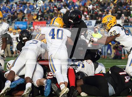 Thumbnail 3 in Middletown vs. Aliquippa (PIAA 3A Championship) photogallery.
