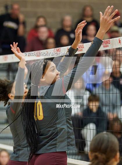Thumbnail 2 in Clovis West @ St. Francis (CIF NorCal D2 Final) photogallery.