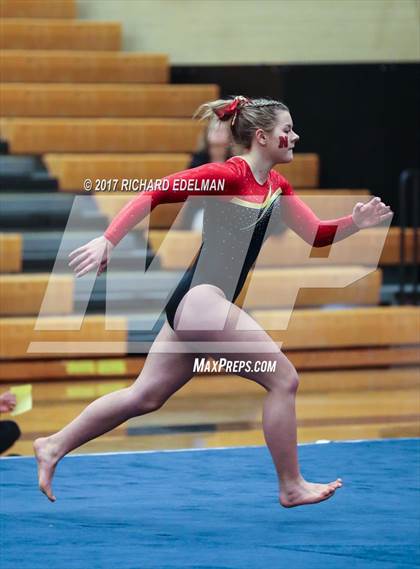 Thumbnail 1 in JV Invitational photogallery.
