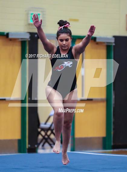 Thumbnail 1 in JV Invitational photogallery.