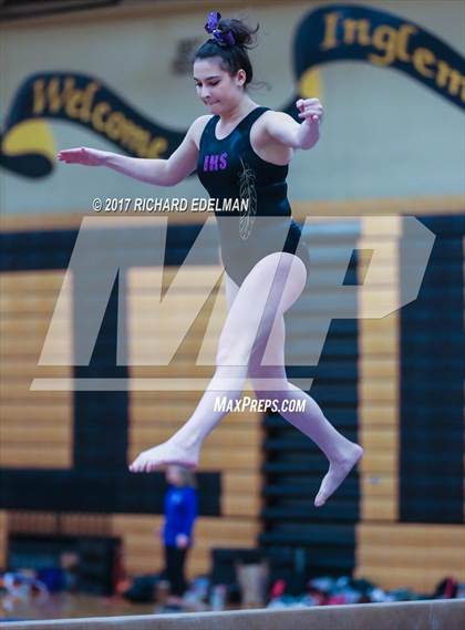 Thumbnail 1 in JV Invitational photogallery.