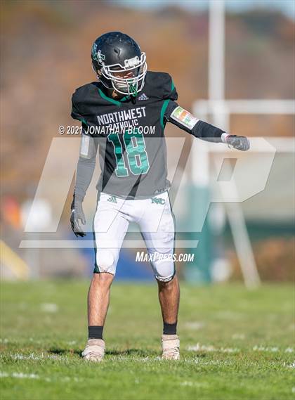 Thumbnail 2 in Tolland @ Northwest Catholic photogallery.