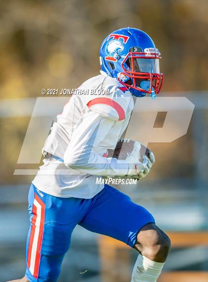 Thumbnail 1 in Tolland @ Northwest Catholic photogallery.