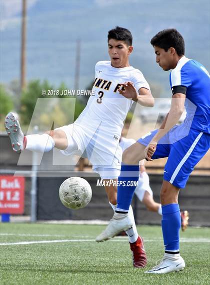 Thumbnail 1 in St. Michael's vs. Santa Fe photogallery.