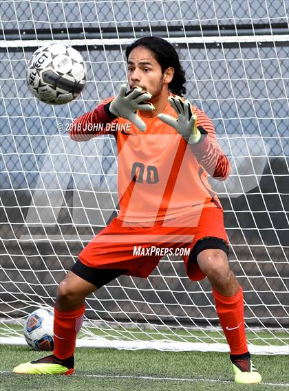 Thumbnail 2 in St. Michael's vs. Santa Fe photogallery.