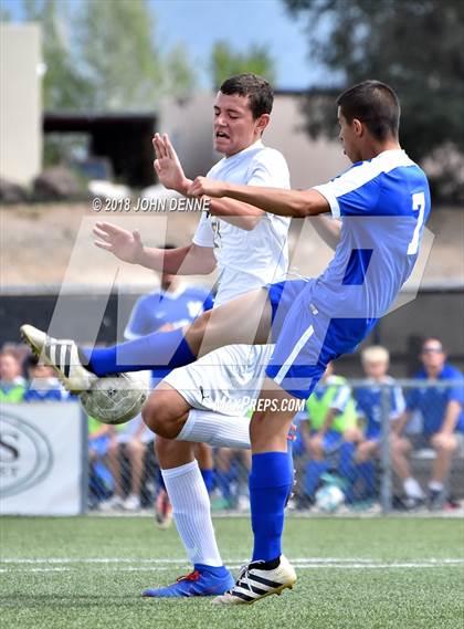 Thumbnail 3 in St. Michael's vs. Santa Fe photogallery.