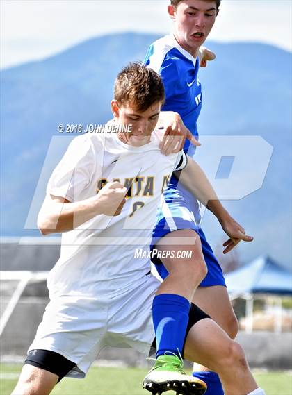 Thumbnail 3 in St. Michael's vs. Santa Fe photogallery.