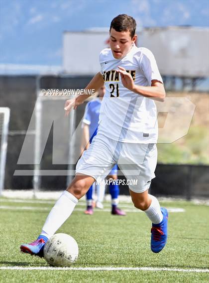 Thumbnail 1 in St. Michael's vs. Santa Fe photogallery.