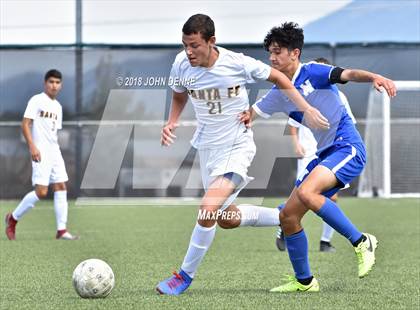 Thumbnail 2 in St. Michael's vs. Santa Fe photogallery.