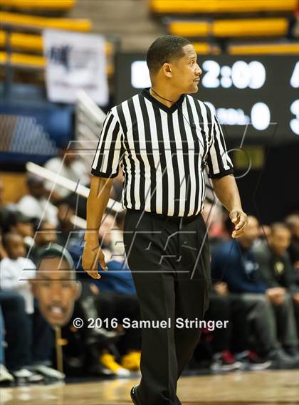 Thumbnail 2 in El Cerrito vs. Albany Academy for Boys (MaxPreps MLK Classic) photogallery.