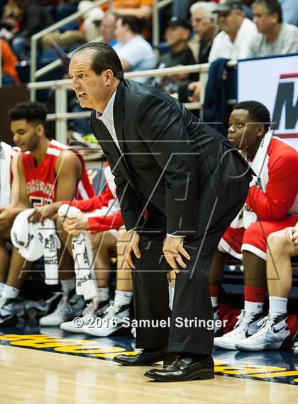 Thumbnail 3 in El Cerrito vs. Albany Academy for Boys (MaxPreps MLK Classic) photogallery.
