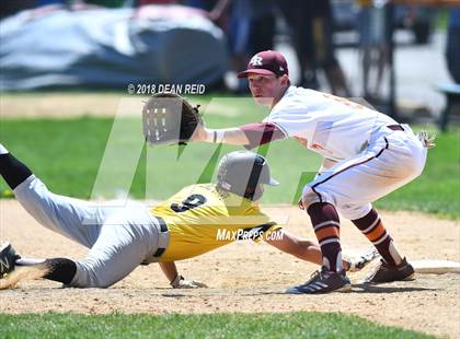 Thumbnail 2 in St. Laurence @ Brother Rice photogallery.