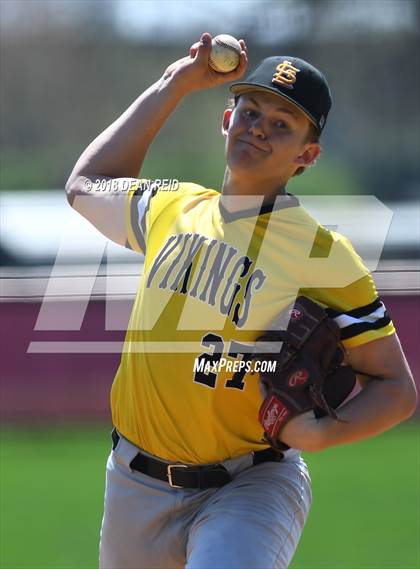 Thumbnail 2 in St. Laurence @ Brother Rice photogallery.