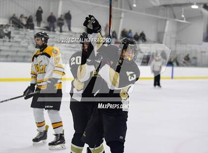 Thumbnail 3 in Paramus Catholic @ West Milford photogallery.