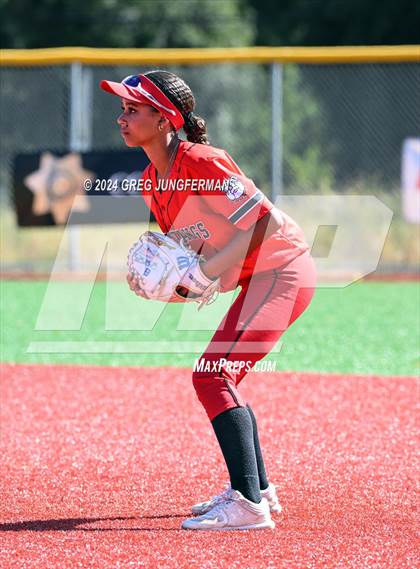Thumbnail 3 in San Rafael vs Cardinal Newman  (CIF NCS Division 3 Final) photogallery.