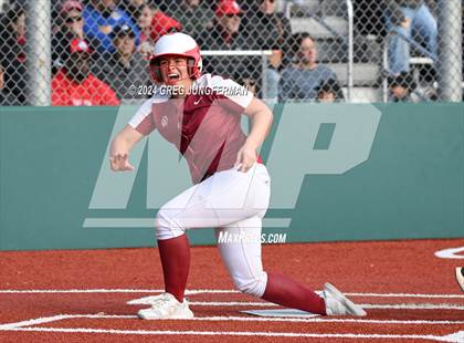 Thumbnail 3 in San Rafael vs Cardinal Newman  (CIF NCS Division 3 Final) photogallery.
