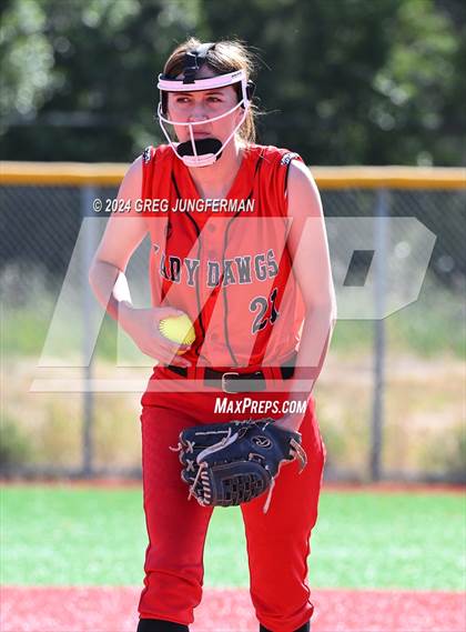 Thumbnail 3 in San Rafael vs Cardinal Newman  (CIF NCS Division 3 Final) photogallery.