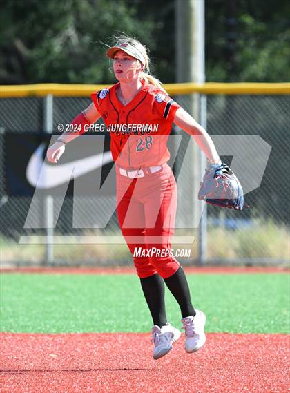 Thumbnail 3 in San Rafael vs Cardinal Newman  (CIF NCS Division 3 Final) photogallery.
