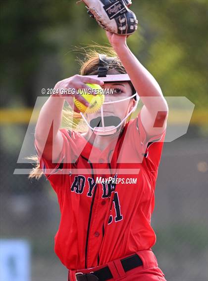Thumbnail 2 in San Rafael vs Cardinal Newman  (CIF NCS Division 3 Final) photogallery.