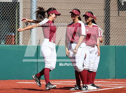 Thumbnail 3 in San Rafael vs Cardinal Newman  (CIF NCS Division 3 Final) photogallery.