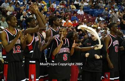 Thumbnail 1 in Westchester vs. Serra (State D1 Final)#3 photogallery.