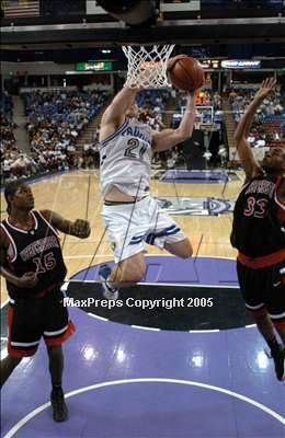 Thumbnail 3 in Westchester vs. Serra (State D1 Final)#3 photogallery.