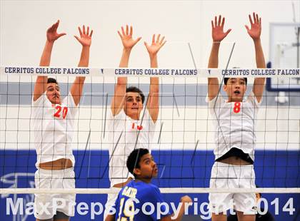 Thumbnail 1 in South Pasadena vs. Gahr (CIF SS D3 Final) photogallery.