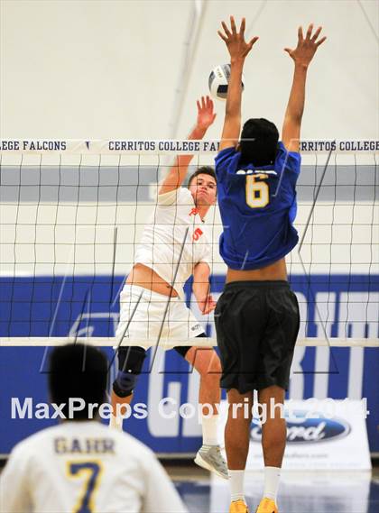 Thumbnail 3 in South Pasadena vs. Gahr (CIF SS D3 Final) photogallery.