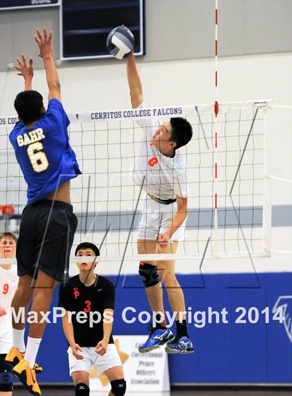 Thumbnail 2 in South Pasadena vs. Gahr (CIF SS D3 Final) photogallery.