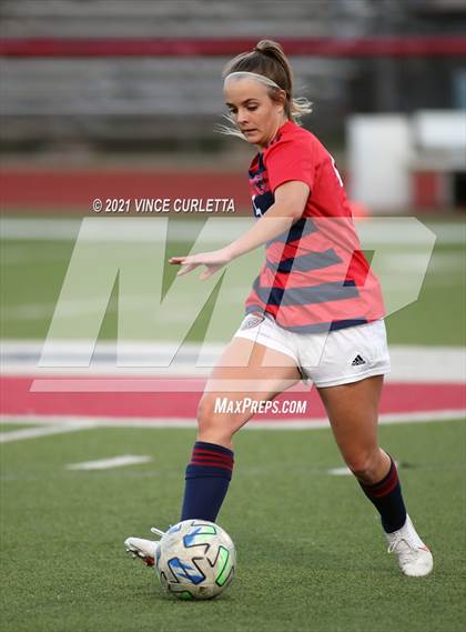 Thumbnail 1 in Davenport @ Wimberley photogallery.