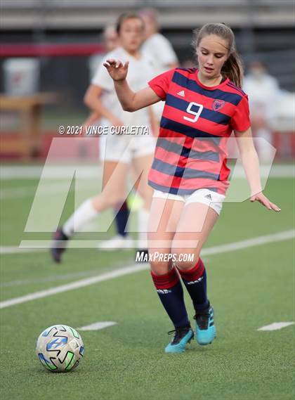 Thumbnail 1 in Davenport @ Wimberley photogallery.