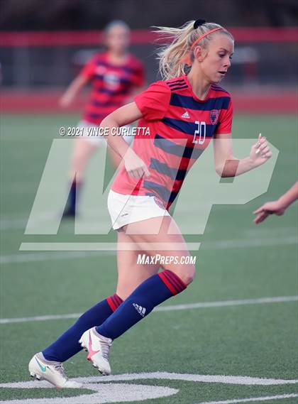 Thumbnail 1 in Davenport @ Wimberley photogallery.