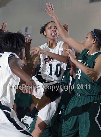 Thumbnail 3 in Overland vs Rangeview (Grandview Tournament) photogallery.