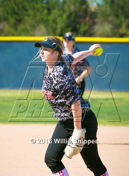 Thumbnail 2 in Murrieta Valley @ Vista Murrieta photogallery.