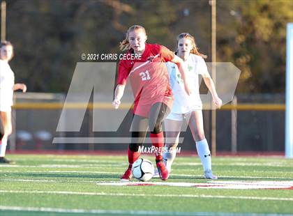 Thumbnail 3 in Lewiston-Porter vs. Palmyra-Macedon (NYSPHSAA Class B Regional Qualifier) photogallery.