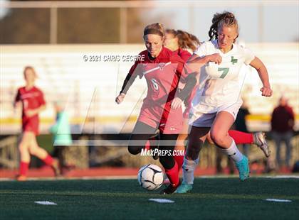 Thumbnail 3 in Lewiston-Porter vs. Palmyra-Macedon (NYSPHSAA Class B Regional Qualifier) photogallery.