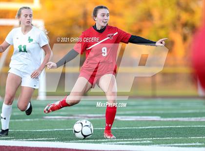 Thumbnail 3 in Lewiston-Porter vs. Palmyra-Macedon (NYSPHSAA Class B Regional Qualifier) photogallery.