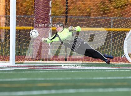 Thumbnail 2 in Lewiston-Porter vs. Palmyra-Macedon (NYSPHSAA Class B Regional Qualifier) photogallery.