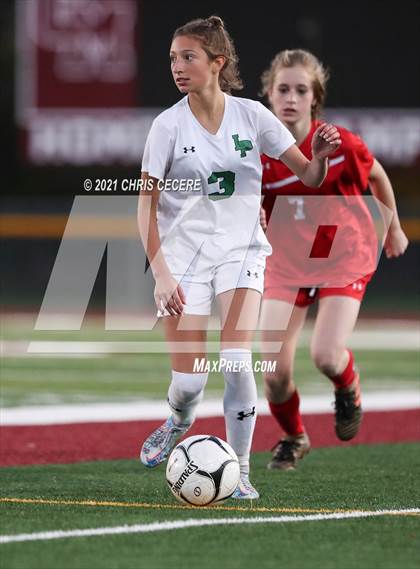 Thumbnail 3 in Lewiston-Porter vs. Palmyra-Macedon (NYSPHSAA Class B Regional Qualifier) photogallery.