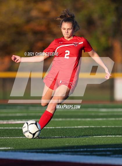 Thumbnail 2 in Lewiston-Porter vs. Palmyra-Macedon (NYSPHSAA Class B Regional Qualifier) photogallery.