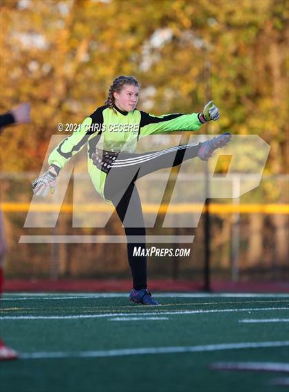 Thumbnail 1 in Lewiston-Porter vs. Palmyra-Macedon (NYSPHSAA Class B Regional Qualifier) photogallery.